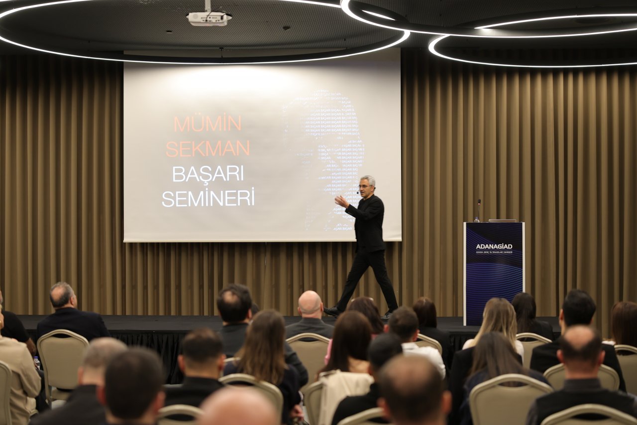 ADANAGİAD’dan İlham Veren Bir Buluşma: Mümin Sekman ile Başarı Üzerine!